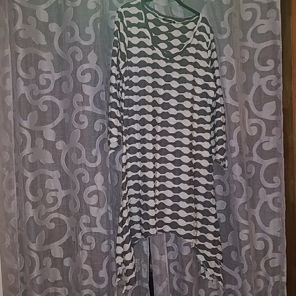 Adorn 1xl grey and white dress.